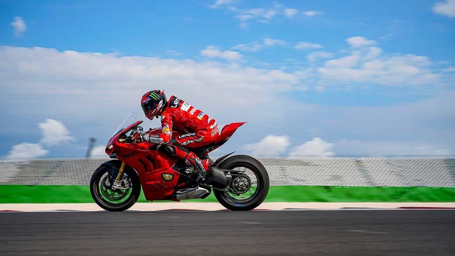 Ducati Panigale V4 2023 Hızlanma Performansı