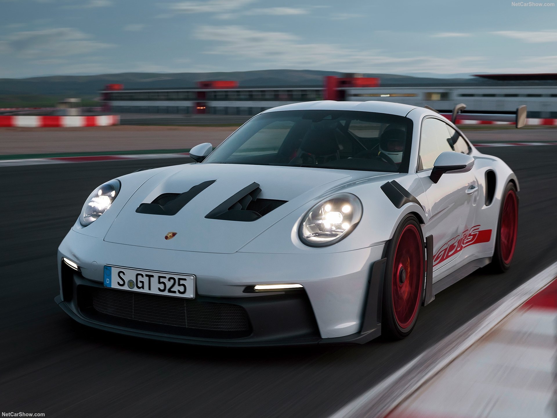 Porsche 911 GT3 RS 2023 Motor